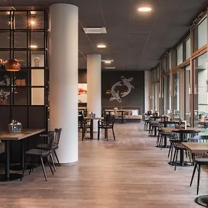 Hotel - The Niu Tab Main Station By Ihg ***