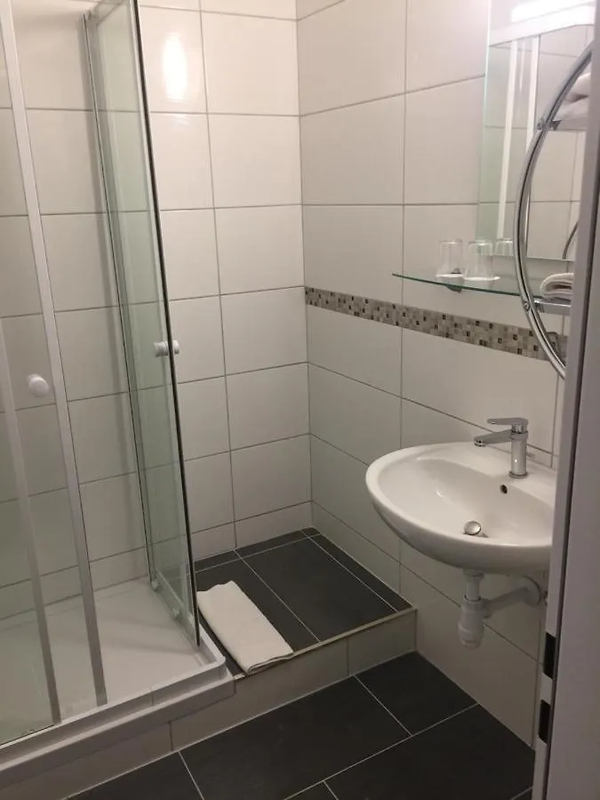 Hotel Erlenstegen Neurenberg 3*,